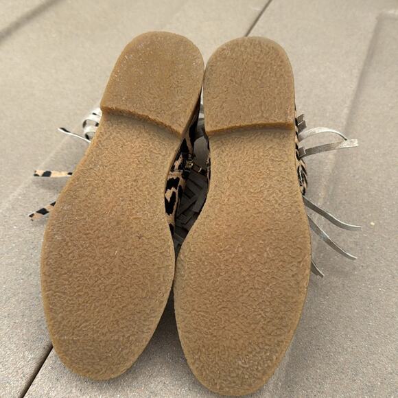 Kate Spade Betsie Leopard Calf Hair Ankle Booties – Size 8 | Fringe Detail - Picture 4 of 7